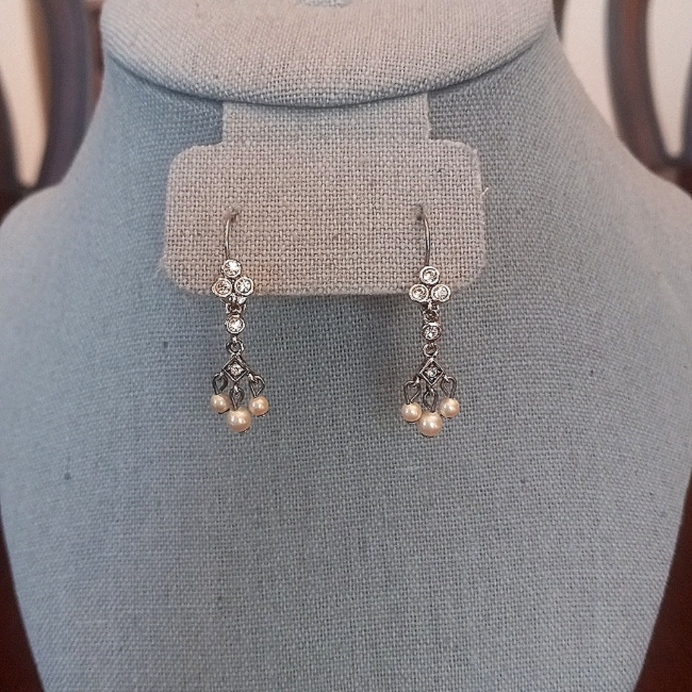 Y2K Vintage Rhinestone & Pearl Dainty Earrings, Silver & White 1.6"